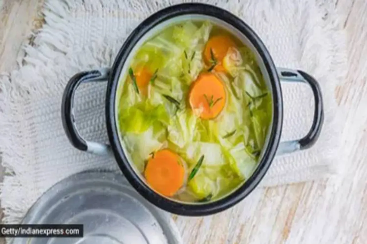 how to lose weight, lose weight fast, quick weight loss, முட்டை கோஸ் சூப் டயட், cabbage soup diet, cabbage soup diet weight loss, is cabbage soup diet healthy, cabbage soup recipe, லைப்ஸ்டைல் செய்திகள்