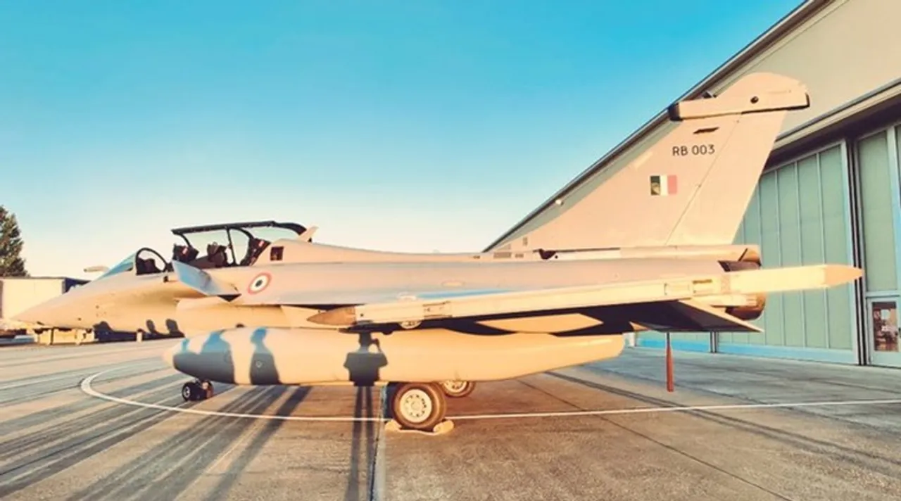 First batch of five Rafale jets fly out of France