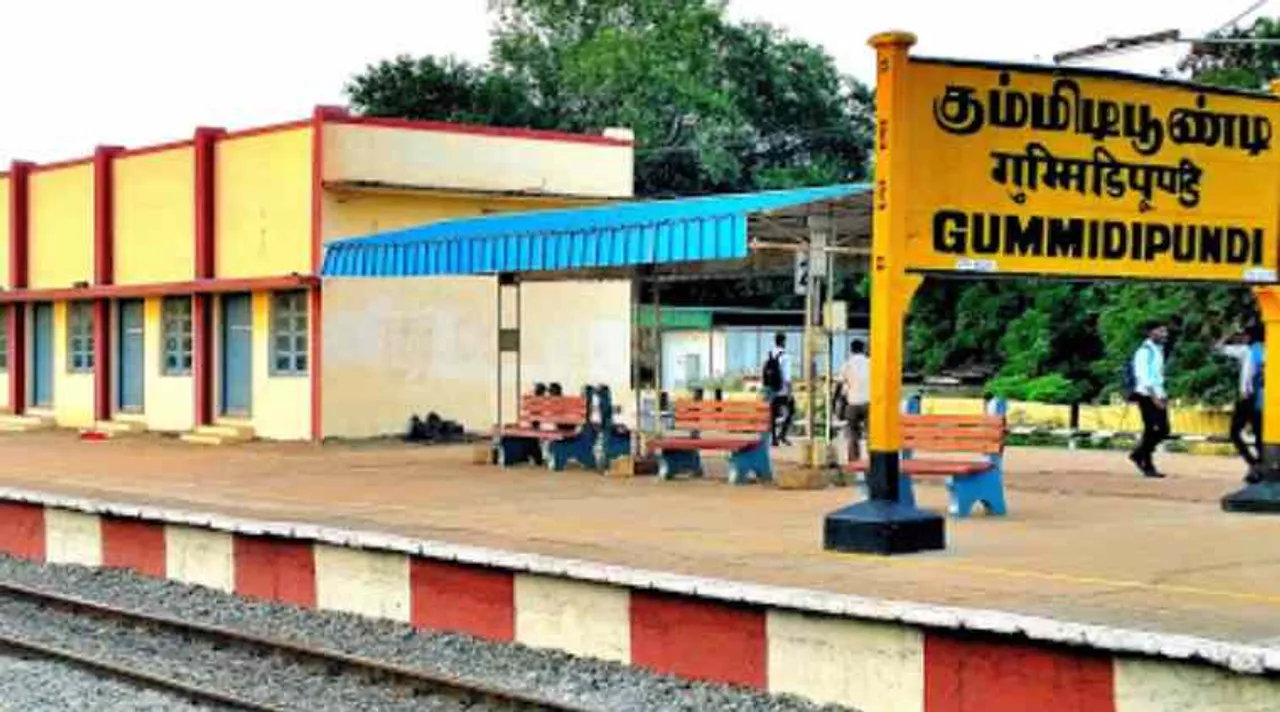 Gummidipoondi rowdy murder, rowdy head throw in railway station, கும்மிடிப்பூண்டியில் ரவுடி கொலை, Gummidipoondi railway station, கும்மிடிப்பூண்டி ரயில் நிலையம், vck functionary murder, chennai tondiarpet vck functionary murder, விசிக, விசிக நிர்வாகி கொலை, சென்னை, தண்டையார்பேட்டை, thirvallur