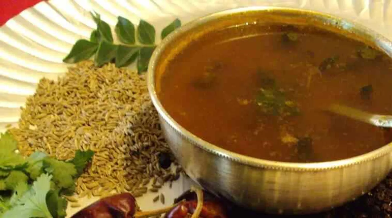 pepper rasam, how to make pepper rasam, how to cook pepper rasam, pepper rasa relief for cold and fever, மிளகு ரசம், மிளகு ரசம் செய்வது எப்படி, காய்ச்சல் ஜலதோஷம் நீங்க மிளகு ரசம், மணமணக்கும் மிளகுரசம், தமிழ்நாடு, immunity booster pepper rasam, super pepper rasam, pepper rasam cooking, tamil nadu, south india comman food pepper rasam