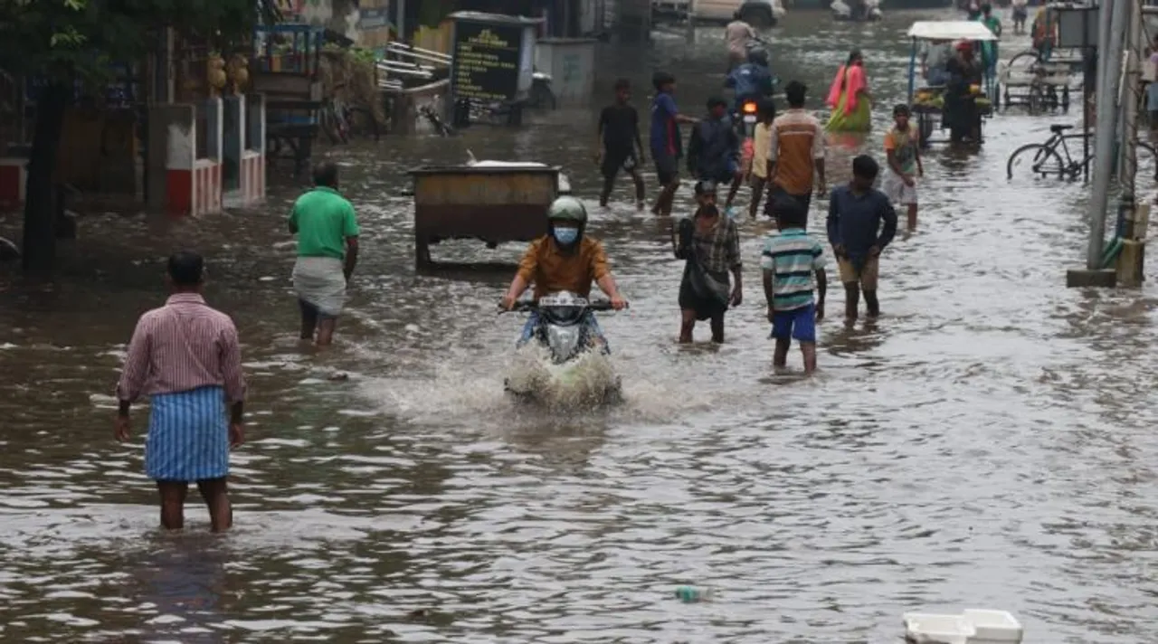 Nivar Cyclone in Chennai 1