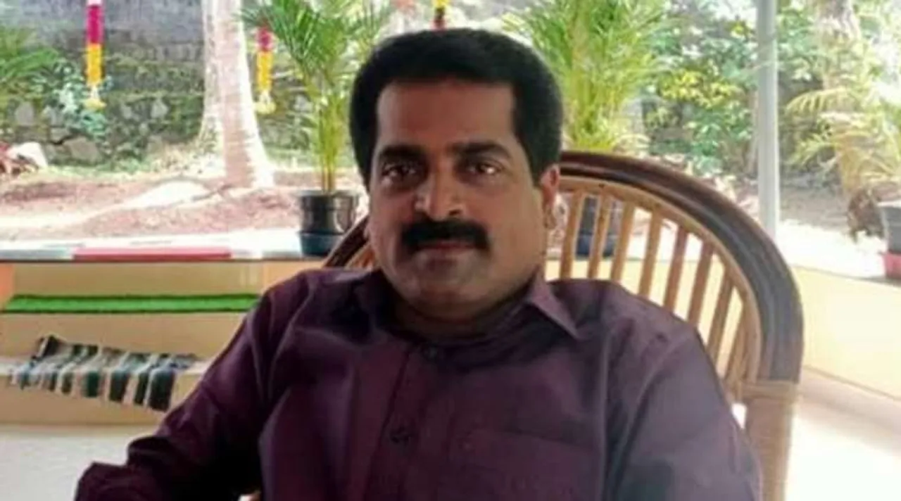 kerala journalist dies, kerala journalist death, கேரளா பத்திரிகையாளர் மரணம், பெற்றோர்கள் குற்றச்சாட்டு, கேரளா, kerala journalist dies in accident, journalist mother suspects foul play