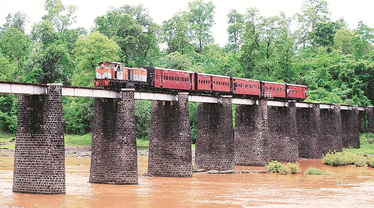 107 ஆண்டுகளாக பழங்குடிகளை நகரங்களோடு இணைத்த ரயில்; சேவை நிறுத்தம்!