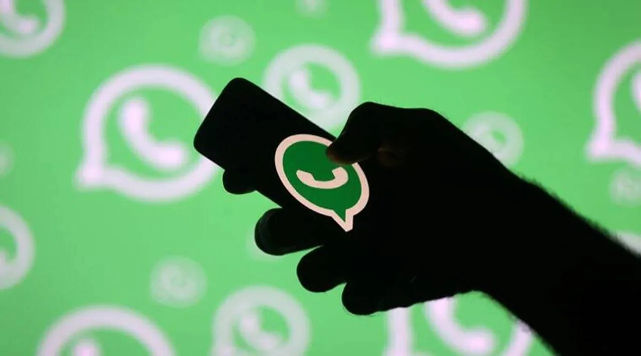 Whatsapp working on 3 different playback speeds for voice messages Tamil News