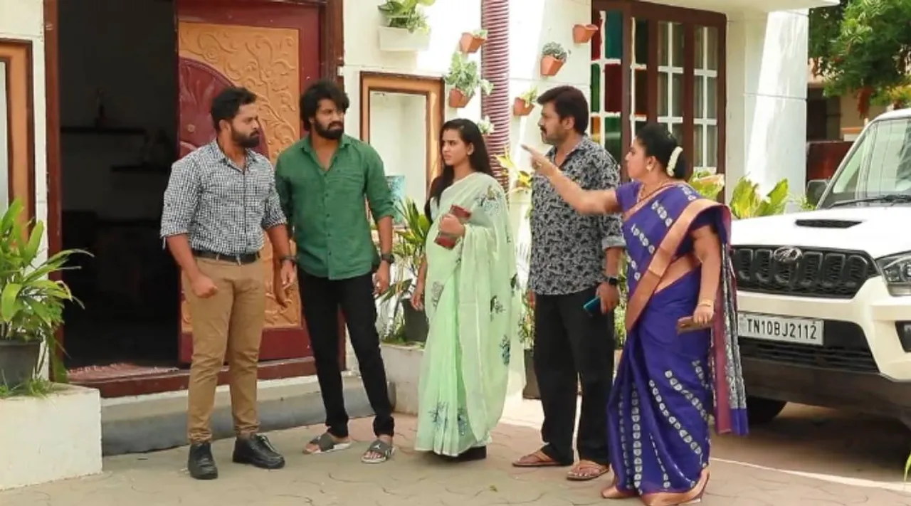 Barathi Kannamma Serial today episode, Soundarya and Venu shouting Barathi for missing Hema, Soundarya, Venu, விஜய் டிவி, பாரதி கண்ணம்மா சீரியல், சௌந்தர்யா, பாரதி, வேணு, அகில், ஹேமா, கண்ணம்மா, பாரதி கண்ணம்மா, soundarya shouting Barathi for missing Hema, kannamma, akil and barathi gighting, vijay tv, barathi kannamma serial, tamil tv serial news