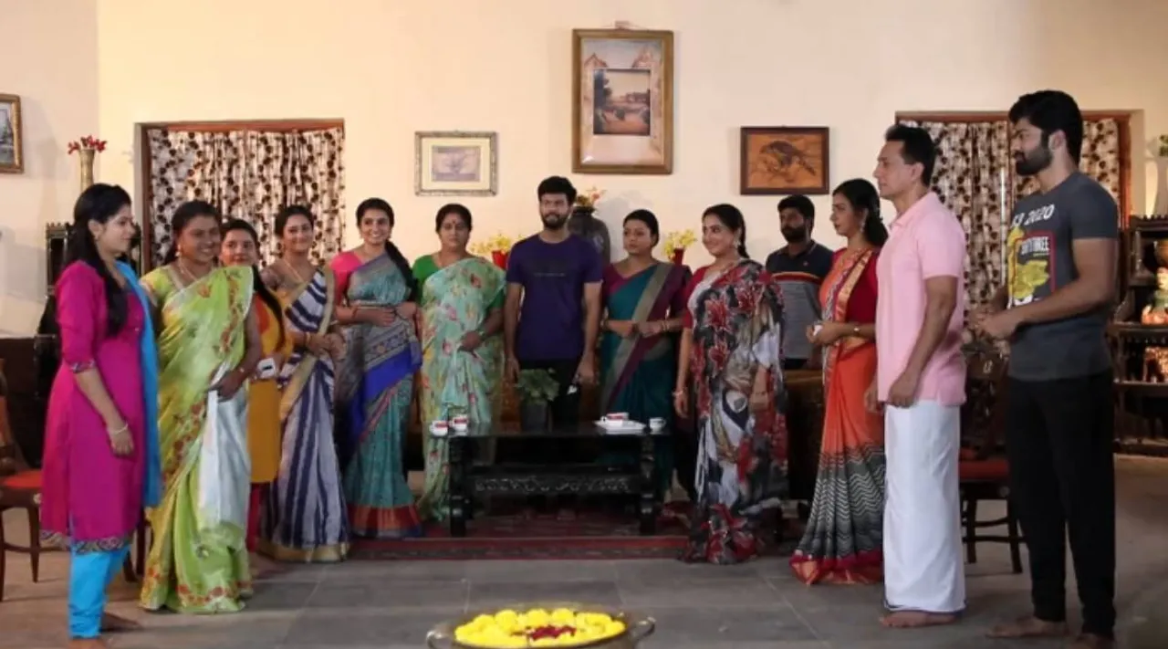 Pandian Stores Serial, Baakiyalakshmi serial, Pandian Stores - Baakiyalakshmi serial, vijay tv, pandian stores, baakiyalakshmi, பாக்கியலட்சுமி, பாண்டியன் ஸ்டோர்ஸ், பாக்கியலட்சுமி பாண்டியன் ஸ்டோர்ஸ் மெகா சங்கமம், கம்பம் மீனா, கஸ்தூரி செல்வி, மல்லி, தனம், பிரசாந்த், ஐஸ்வர்யா, கண்ணன், முல்லை கதிர், கோபி, பாக்யா, ஜெனிஃபர், எழில், kambam meena, kasthuri, selvi, prashanth aishwarya, dhanam, malli, baakya, mullai, kathir, kannan, gopi, ezhil, chezhiyan, jeniffer