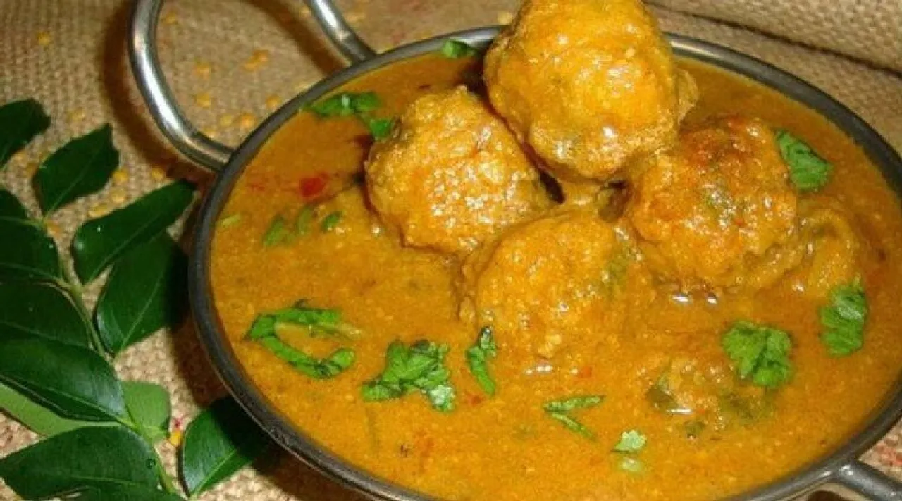 Kulambu recipes in Tamil: Paruppu Urundai Kuzhambu making in tamil