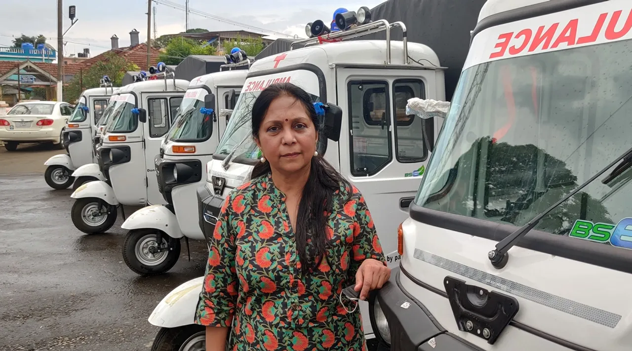 Coonoor based cafe owner brings 6 auto ambulances to Nilgiris 319817