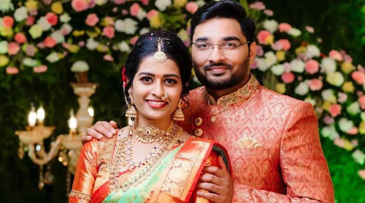 anshu reddy engagements, serial actress anshu reddy engaged, actress anshu reddy with sowmith reddy, அன்ஷு ரெட்டி, நடிகை அன்ஷு ரெட்டி நிச்சதார்த்தம், அன்ஷு ரெட்டி திருமணம், ராஜா ராணி சீரியல் நடிகை அன்ஷு ரெட்டி கல்யாணம், சௌமித் ரெட்டி, raja rani serial actress anshu reddy gets engagements, tamil entertainments