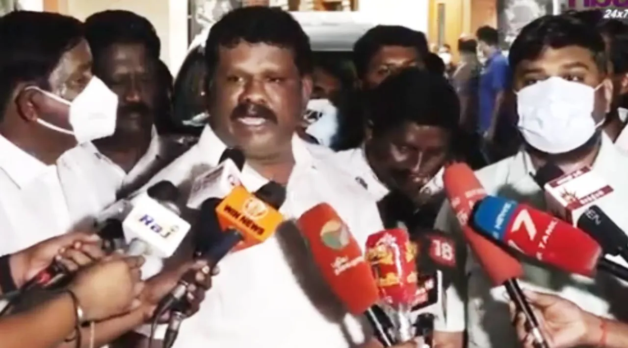 PMK, Dharmapuri district PMK functionaries joins into DMK, PMK rebels blames Anbumani ramadoss, dmk, senthilkumar, dmk mp senthilkumar, திமுகவில் இணைந்த பாமக நிர்வாகிகள், அன்புமணி மீது குற்றச்சாட்டு, தருமபுரி பாமக நிர்வாகிகள், PMK cadres blames Anbumani, Dharmapuri, tamil nadu politics