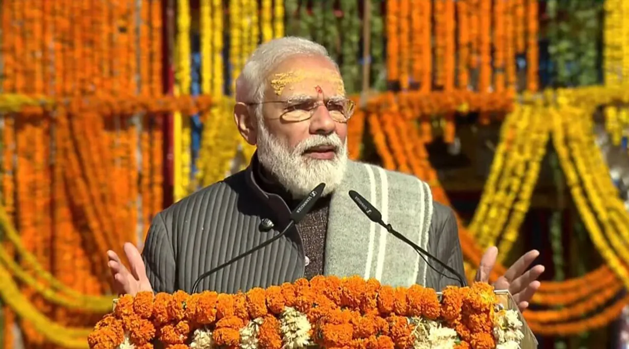 PM Modi offers prayers at Kedarnath temple, PM Modi unveils Adi Shankaracharya statue, Uttarkhant CM Dhami, பிரதமர் மோடி, PM Modi, Adi Shankaracharya statue, கேதார்நாத் கோயிலில் பிரார்த்தனை செய்த பிரதமர், மோடி ஆதி சங்கராச்சாரியார் சிலையை திறந்து வைத்தார் பிரதமர் மோடி, உத்தரக்காண்ட், தாமி, Kedarpuri Adi Shankaracharya Samadhi, Prime Minister Narendra Modi at Kedarnath temple