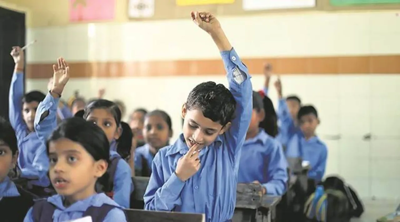 Tamil News : 10 மாவட்டங்களில் பள்ளிகளுக்கு இன்று விடுமுறை