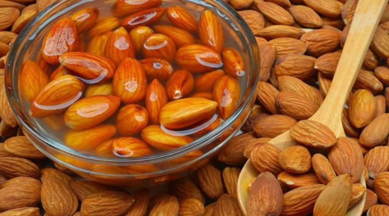 almonds benefits tamil: Reasons to have soaked almonds tamil