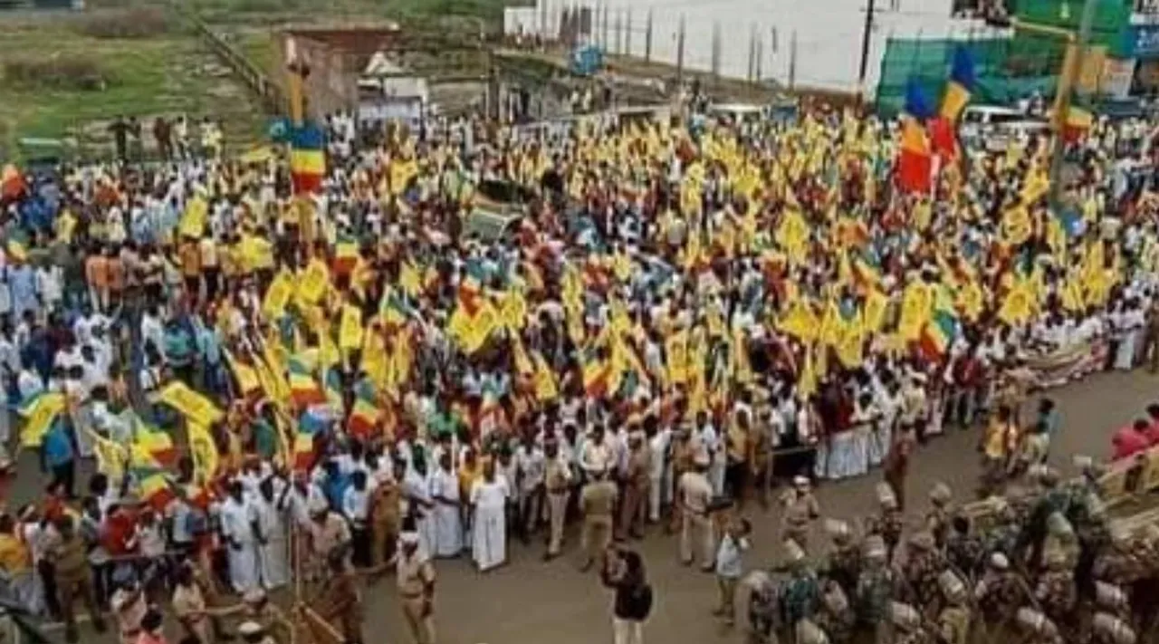 PMK protest, vanniyar sangam, agni kalasam removed at Naidumangalam junction, Tiruvannamalai, வன்னியர் சங்கம், அக்னி கலசத்தை அகற்றியதால் சர்ச்சை, பாமக போராட்டம், திருவண்ணாமலை, நாயுடுமங்கலம், PMK, vanniyar sangam protest