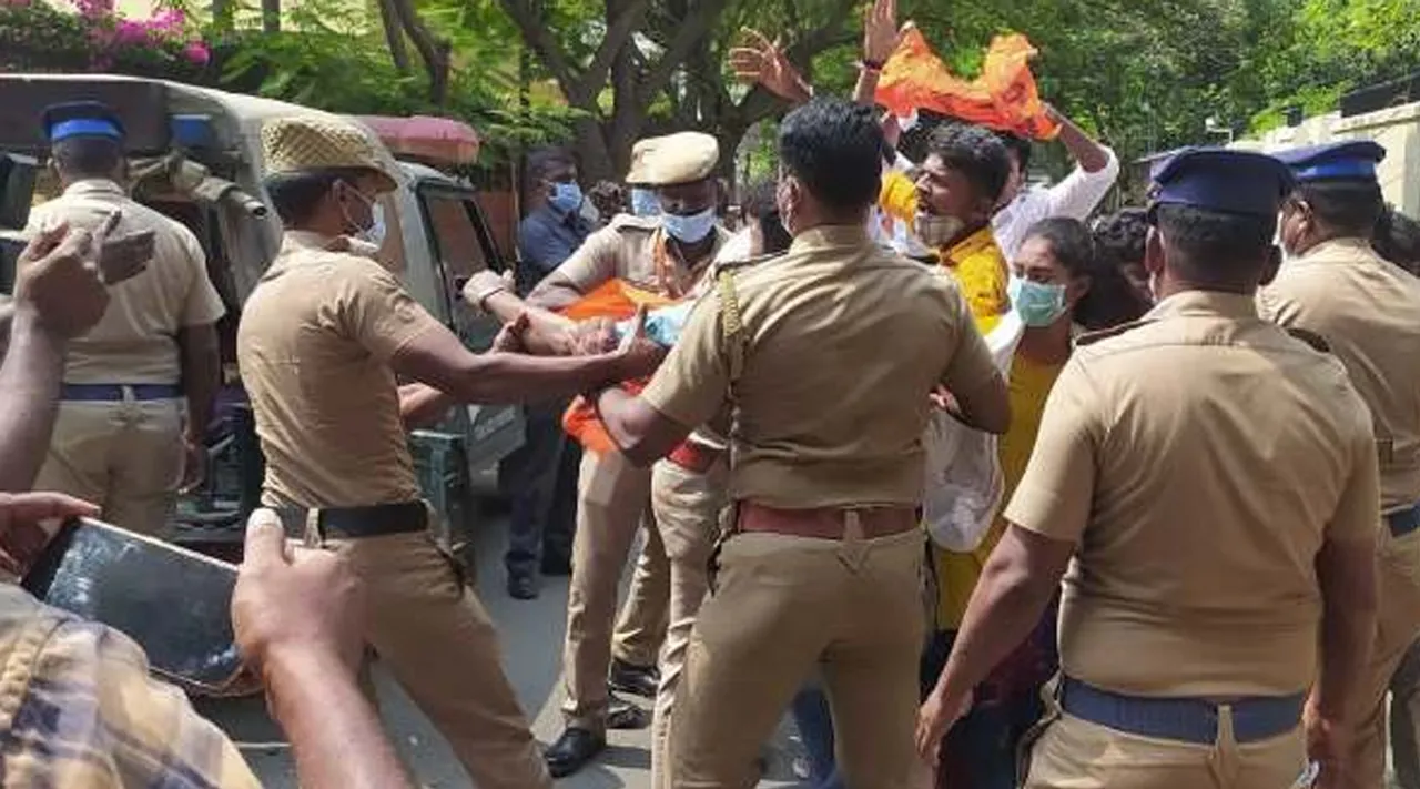 ABVP Protest: ஸ்டாலின் வீட்டு முன்பு கைதான 12 பேர் மீது புதிய வழக்கு; போலி முகவரி கொடுத்ததாக புகார்