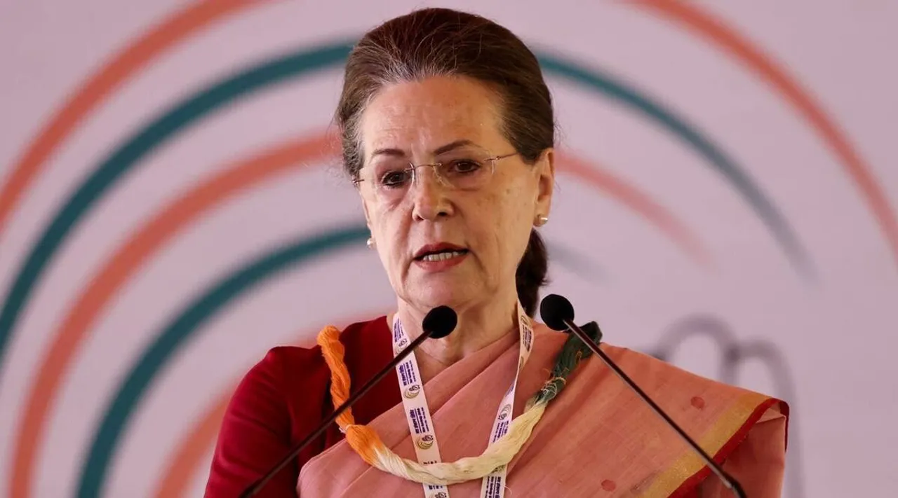 Congress chief Sonia Gandhis mother passes away