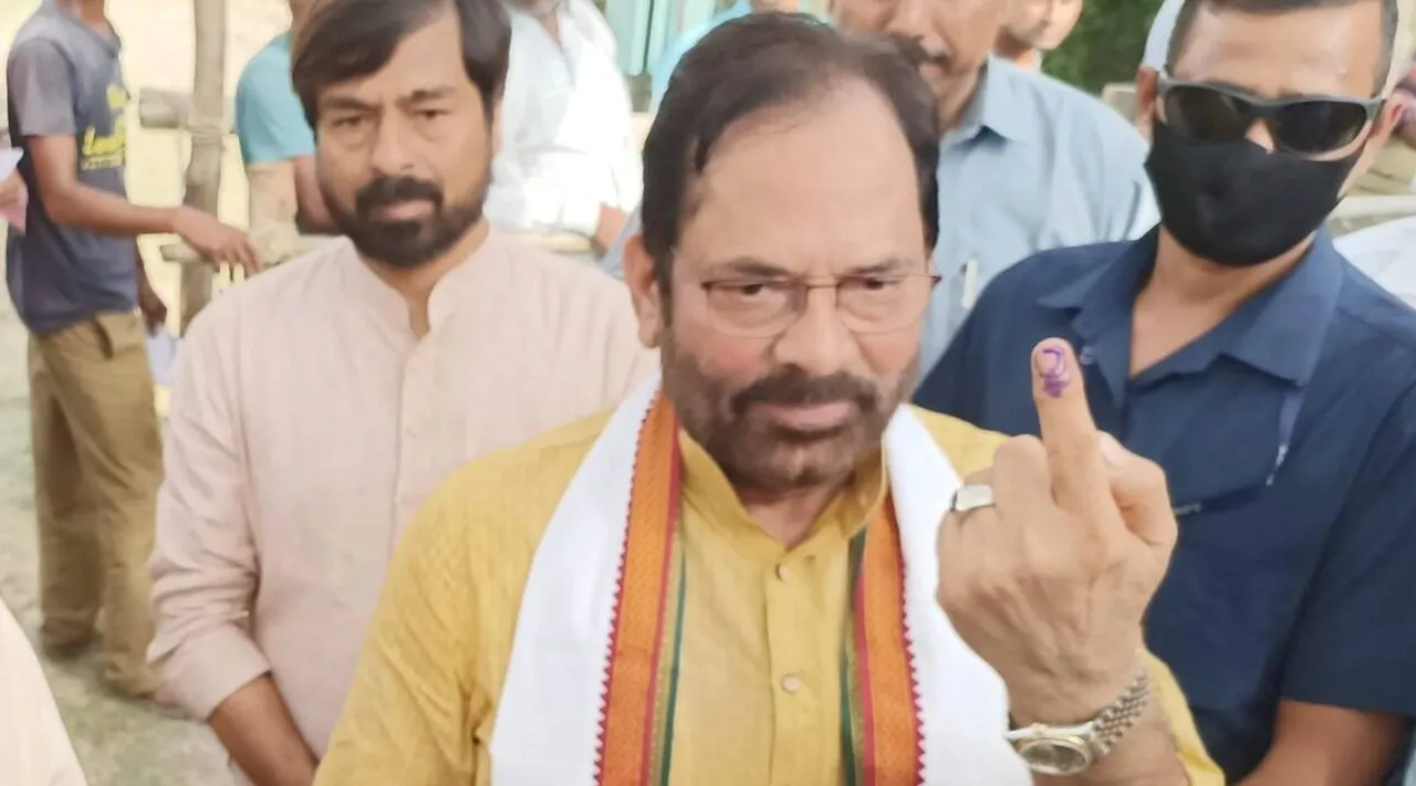 Mukhtar Abbas Naqvi, முக்தார் அப்பாஸ் நக்வி ராஜினாமா, ஆர் சி பி சிங் ராஜினாமா, RCP Singh, Union Minister resignation