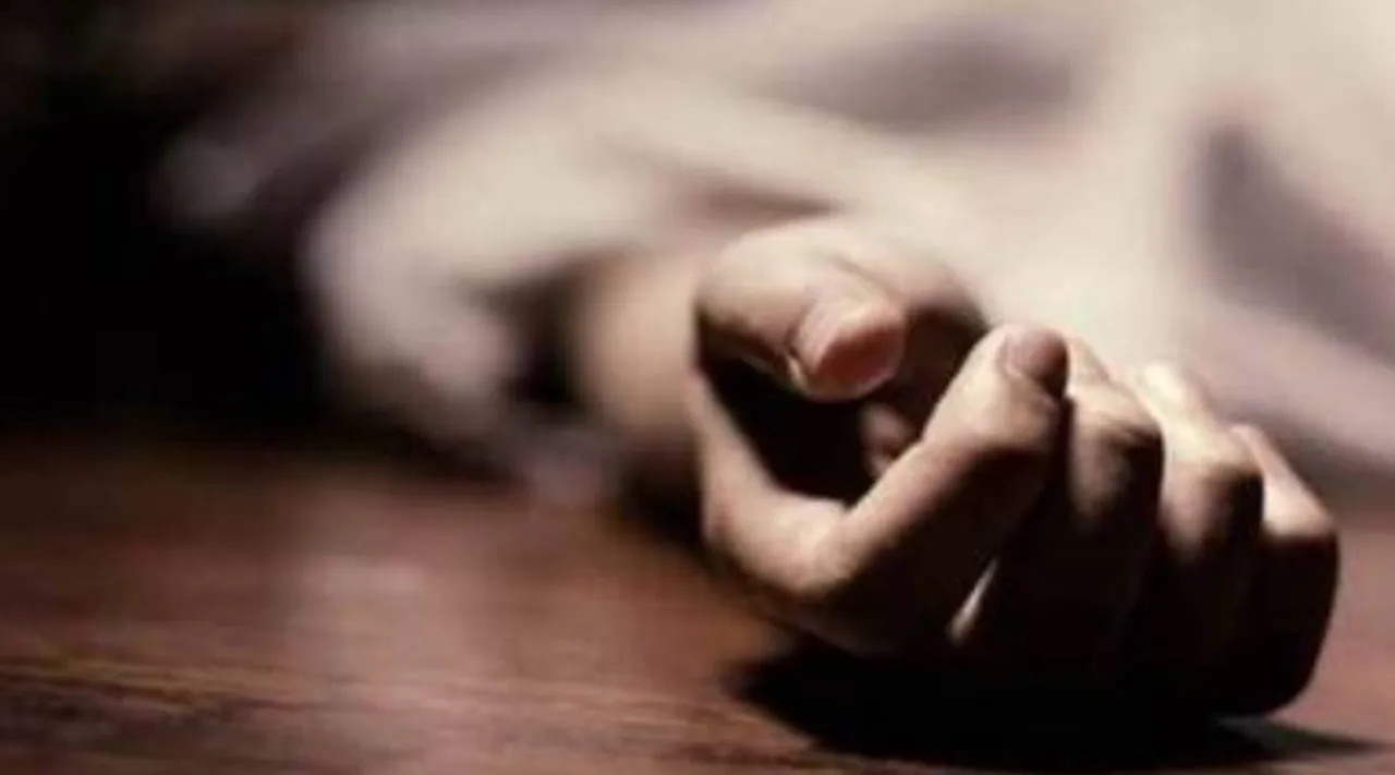 Chennai Mangadu Govt temporary teacher commits suicide