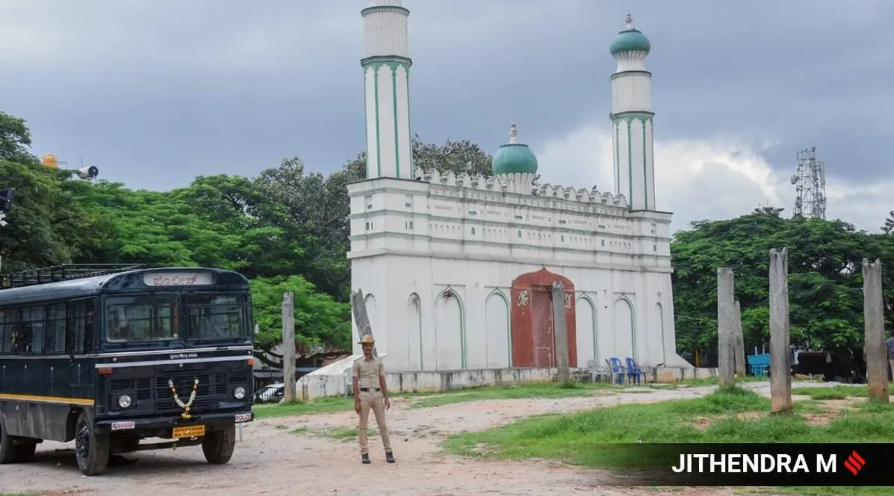 Bengaluru Idgah ground row, Bengaluru Idgah ground, Supreme Court, பெங்களூரு ஈத்கா மைதானத்தில் விநாயகர் சதுர்த்தி நிகழ்ச்சி நடத்த அனுமதி இல்லை - சுப்ரீம் கோர்ட் உத்தரவு Karnataka high court, indian express