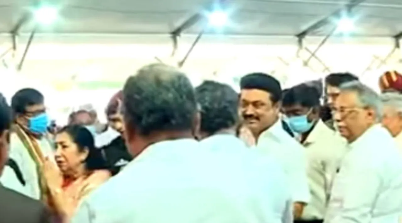 independence day celebration, governor RN Ravi, Governor RN Ravi tea party, DMK, MK Stalin, OPS, EPS, GK Vasan, ஆளுநர் ஆர் என் ரவி, ஆளுநர் அளித்த தேநீர் விருந்து, முக ஸ்டாலின், ஓபிஎஸ், தமிழ்நாடு