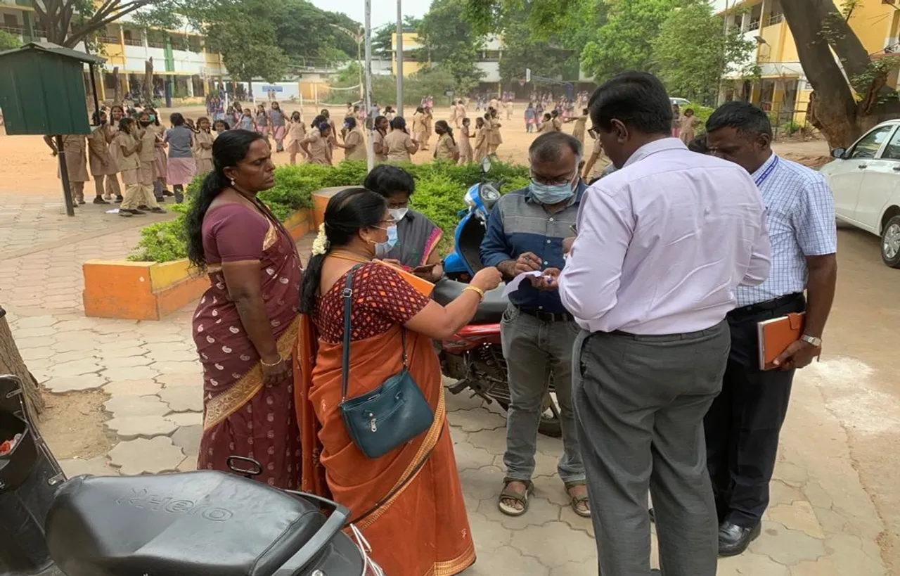 Covai Ramanathapuram corporation school 9 girls students ill health after taking food
