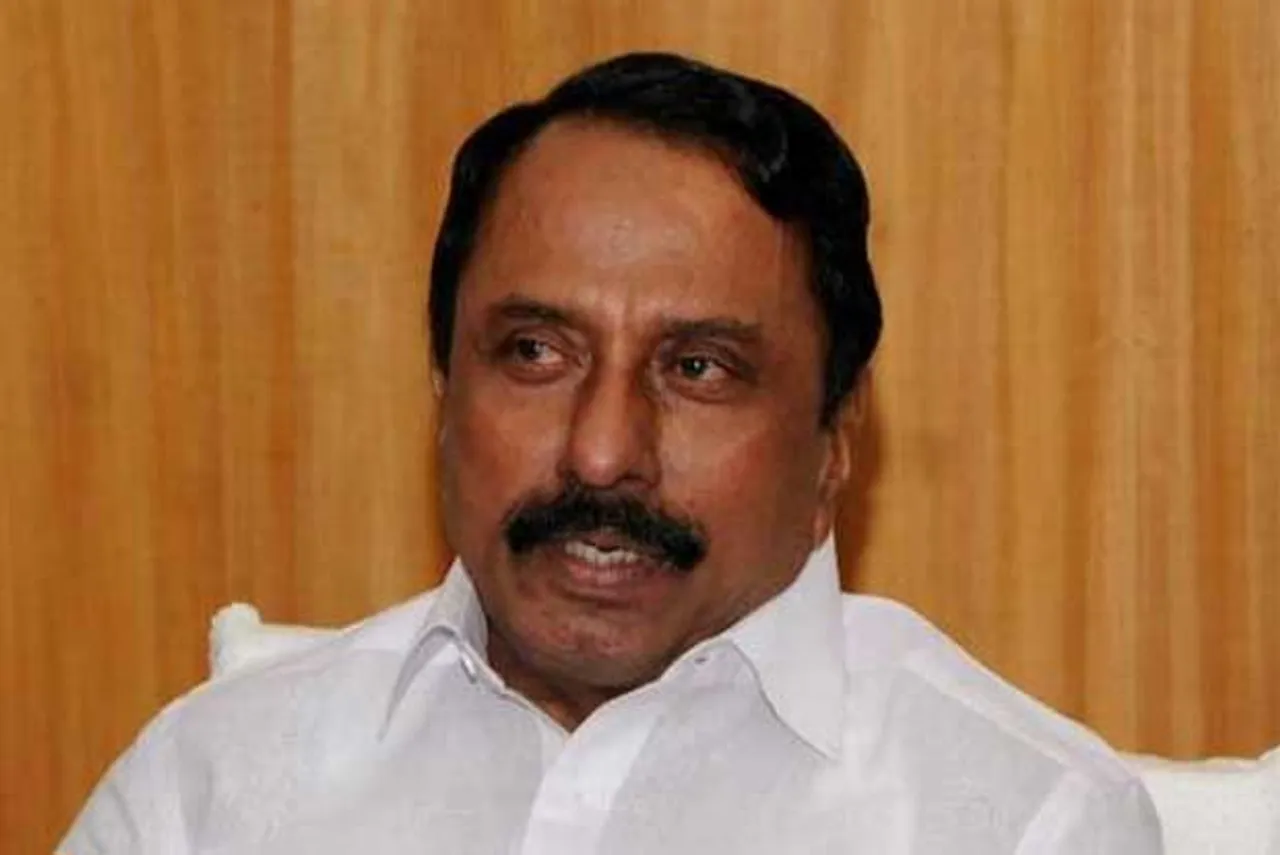 TN Former Education minister Senkottaiyan says AIADMK is a clean movement