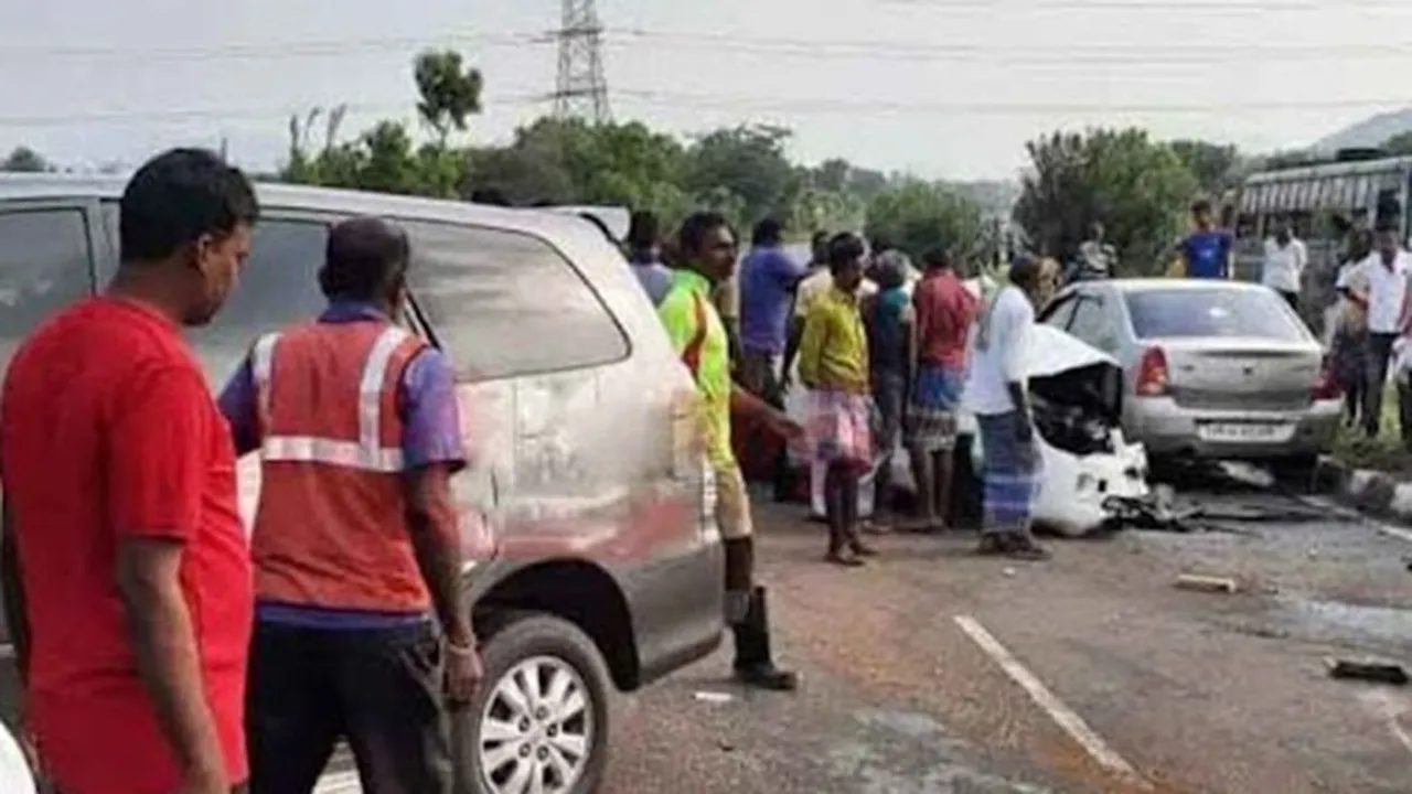In a horrific accident in Trichy, Four woman's died on spot