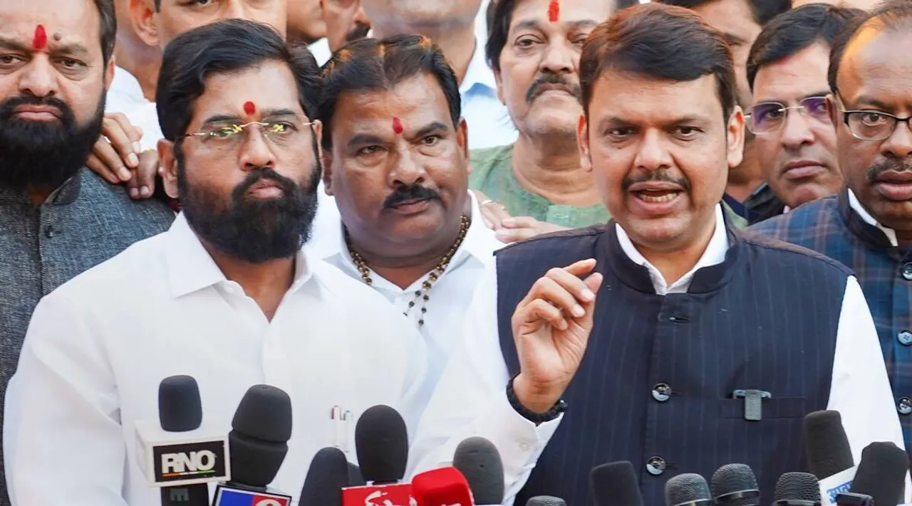 Maharashtra Assembly condemns Karnataka, Mumbai news, Mumbai Covid cases, Karnataka anti-Marathi stand in border areas, Maharashtra-Karnataka border row, எல்லைப் பகுதியில் மராத்திக்கு எதிரான நிலைப்பாடு, மகாராஷ்டிரா சட்டமன்றம் கர்நாடகாவுக்கு கண்டனம், மகாராஷ்டிரா, கர்நாடகா, ஏக்நாத் ஷிண்டே, Covid-19 updates, Mumbai Covid, Tunisha Sharma, Sheezan khan, Maharashtra news, Mumbai news Indian Express