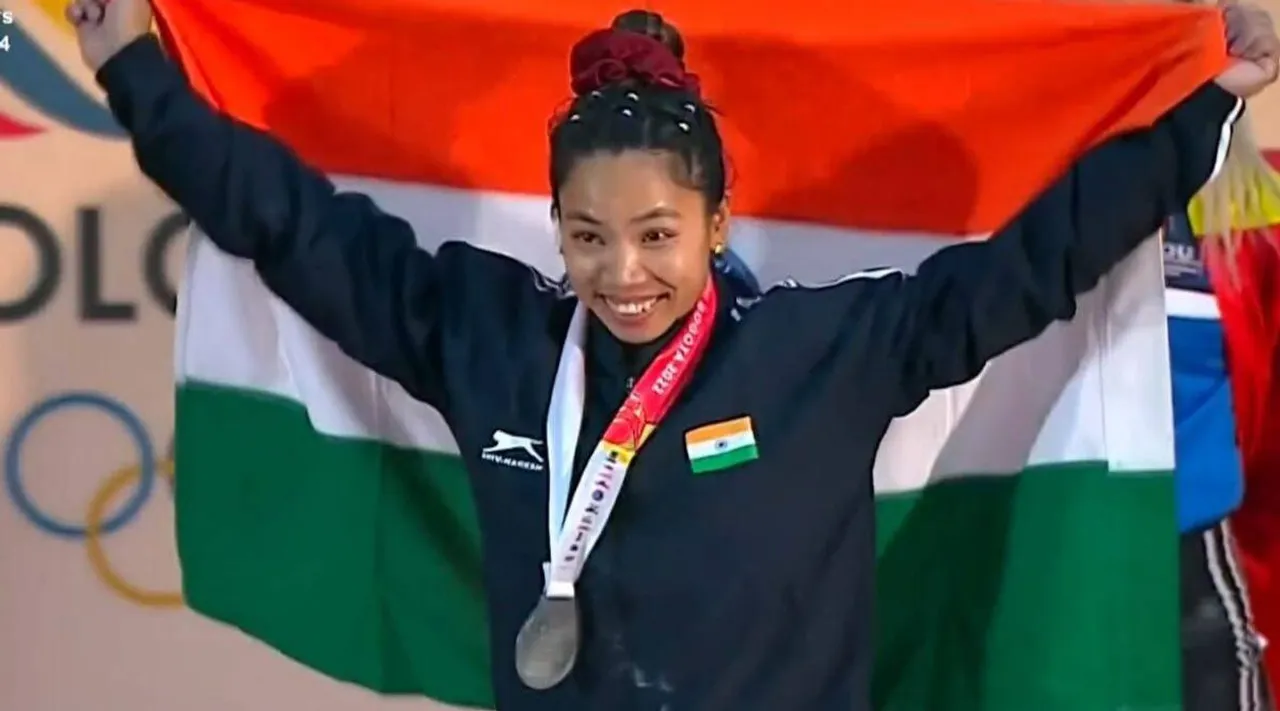 Mirabai Chanu wins WC silver; takes down Chinese Olympic champion Tamil News