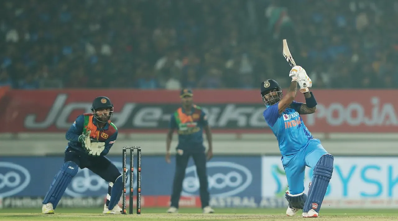 IND vs SL 3rd T20I: Suryakumar Yadav plays book cricket tamil news