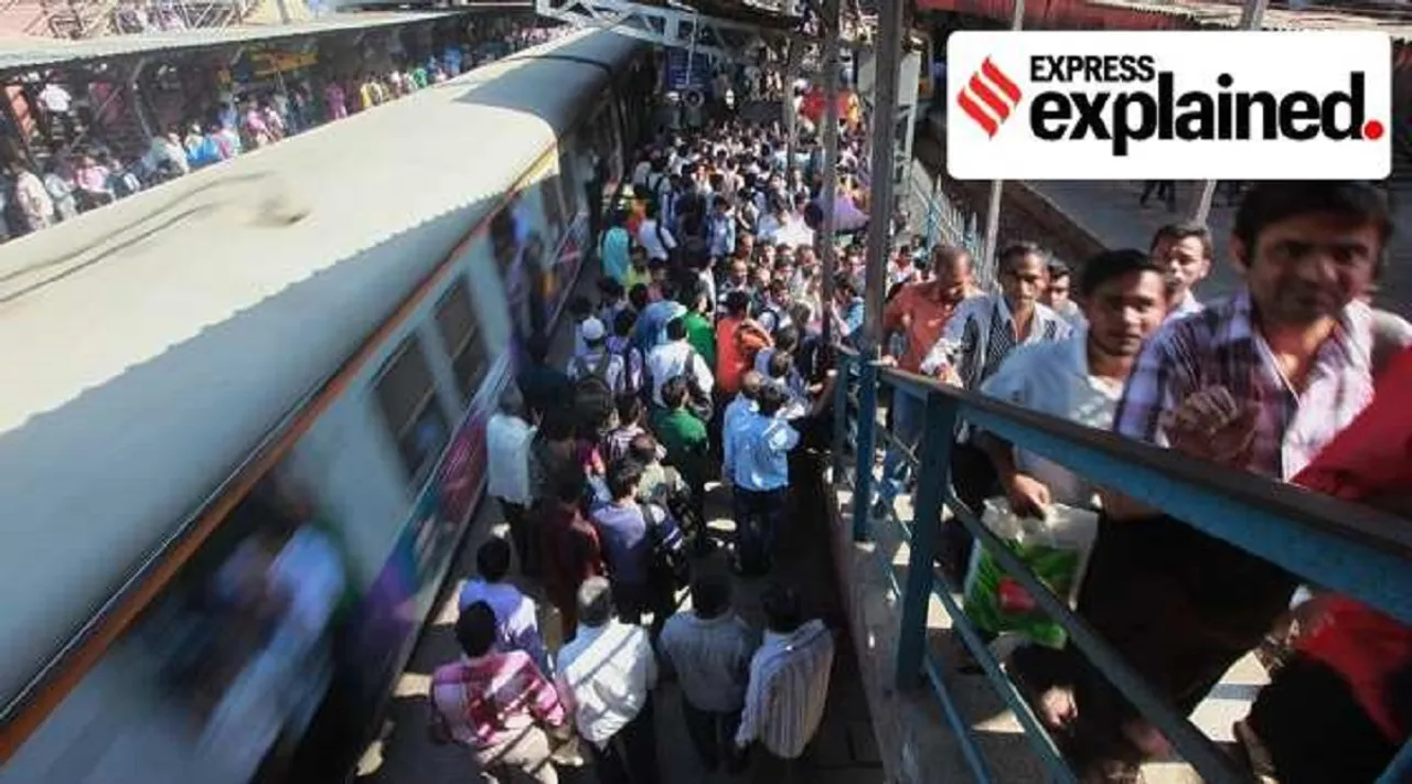 Crowd-at-Mumbais-Dadar-station