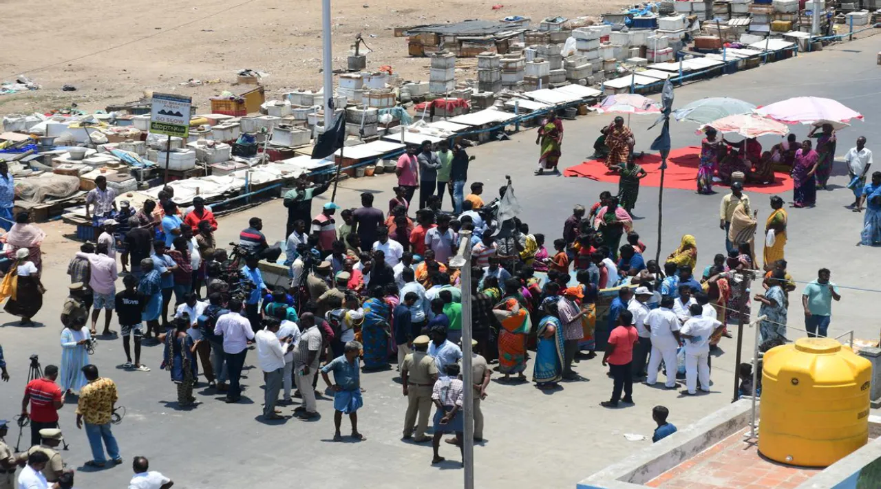 Loop Road protest