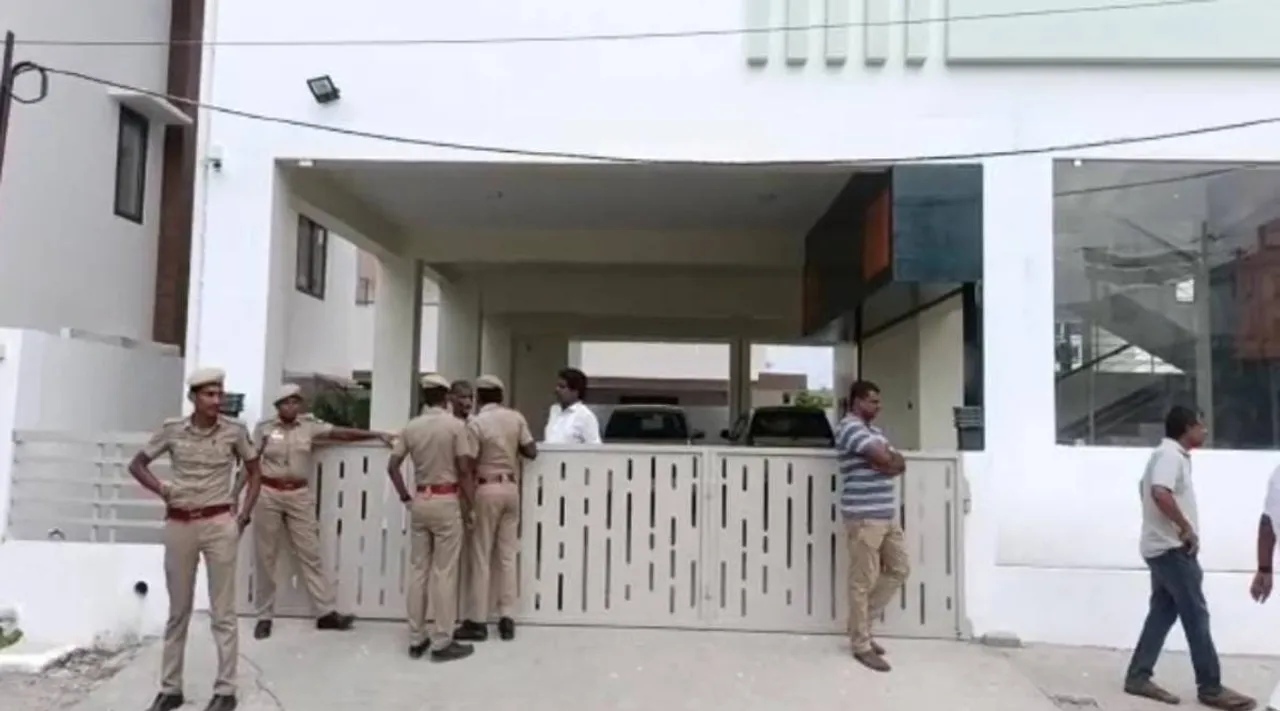 The income tax department raided the houses of Senthil Balajis relatives for the 6th day