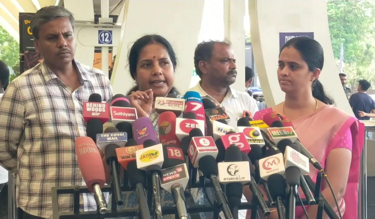BJP MLA Vanathi Srinivasan, Aadhaar card mandatory to buy liquor at Tasmac, Tasmac, BJP, டாஸ்மாக் மது வாங்க ஆதார் கார்டை கட்டாயம் ஆக்க வேண்டும், வானதி சீனிவாசன், Vanathi Srinivasan says Aadhaar card mandatory to buy liquor at Tasmac