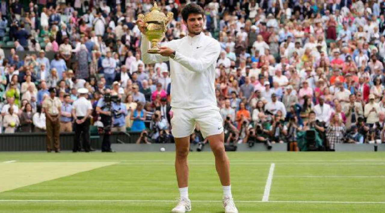 Carlos Alcaraz Wimbledon Novak Djokovic Tamil News