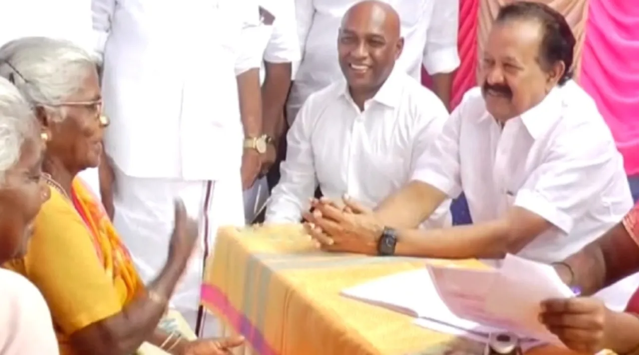 villupuram: TN minister ponmudi AIADMK Elder woman magalir urimai thogai camp Tamil News