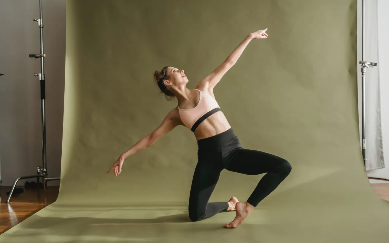 Yoga Poses for Narrow Hips