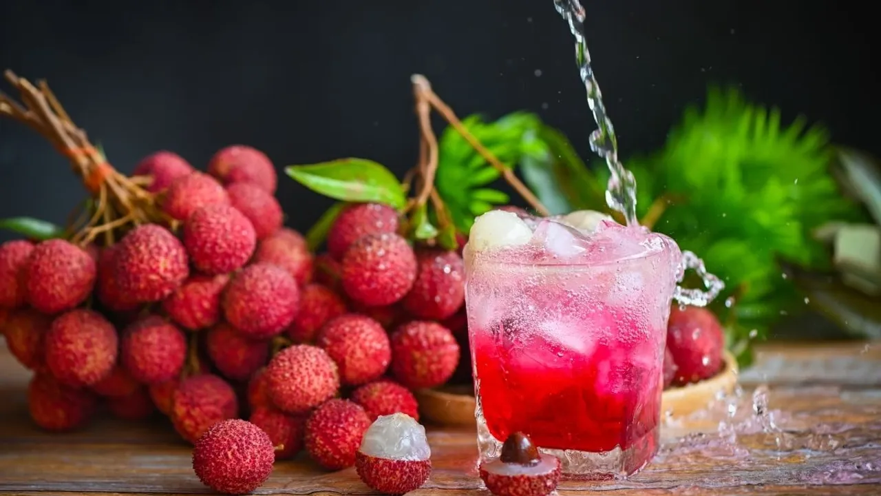 Lychee Juice: A Nutritional Powerhouse with Potential Health Benefits
