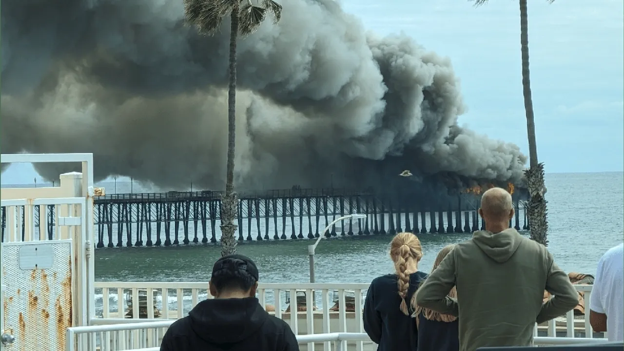 Oceanside Pier Fire Destroys Vacant Restaurant, Damages Nearby Eatery