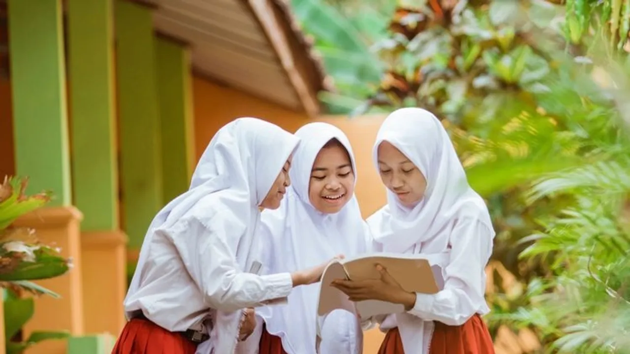Indonesian Ministry of Religious Affairs Disburses Rp 220 Billion in School Operational Assistance Funds