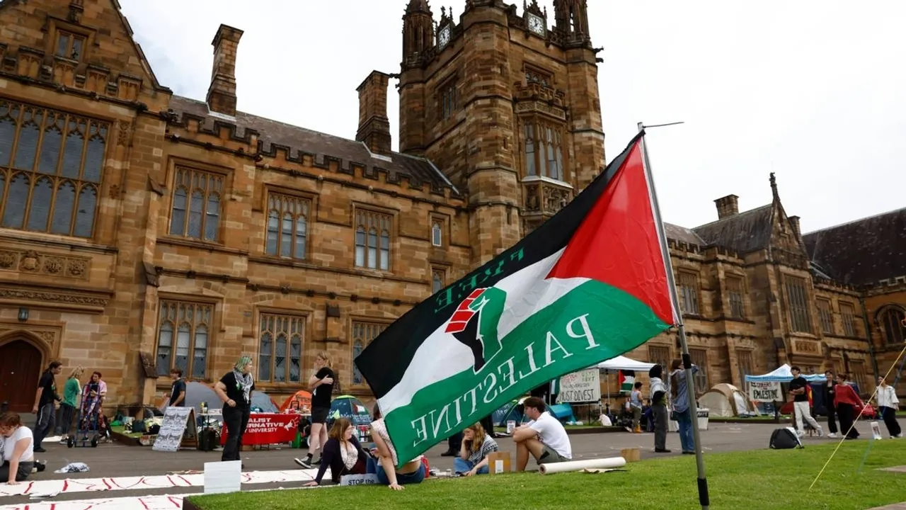 Sydney University Students Join US College Protests  Against University Ties to Israel