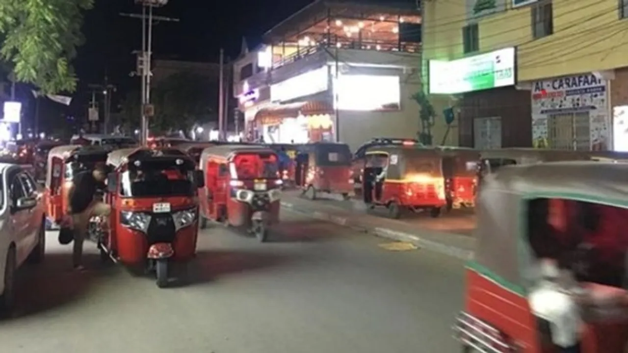 Mogadishu Imposes Nighttime Restrictions on Youth Gatherings and Business Operations