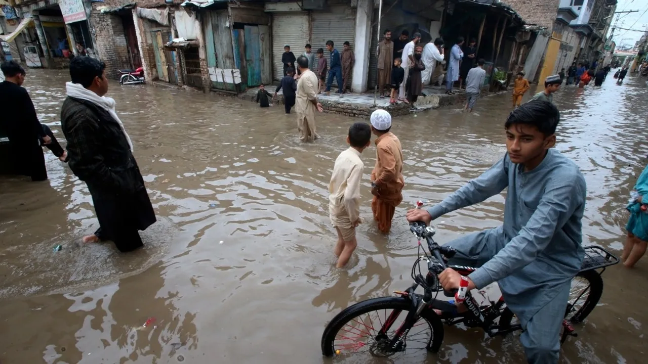 Pakistan Reels from Deadly Rainfall and Storms in April