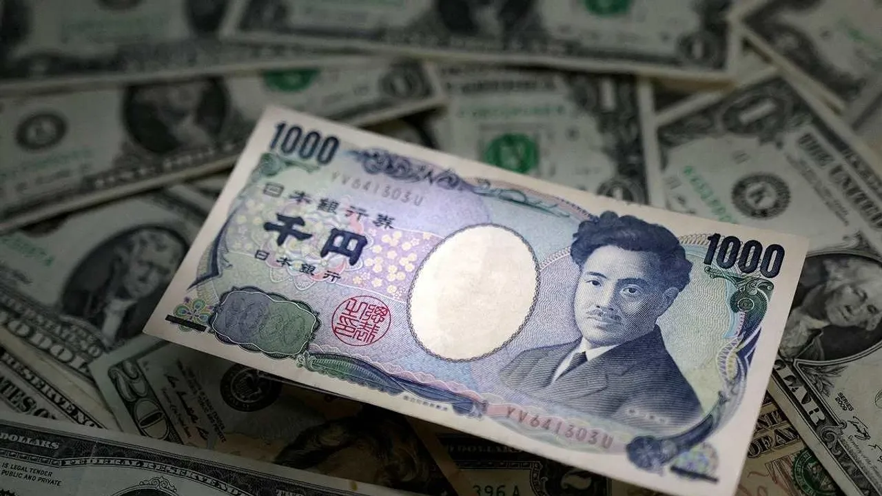 U.S. Dollar Hits 34-Year High Against Yen After Bank of Japan Maintains Rates