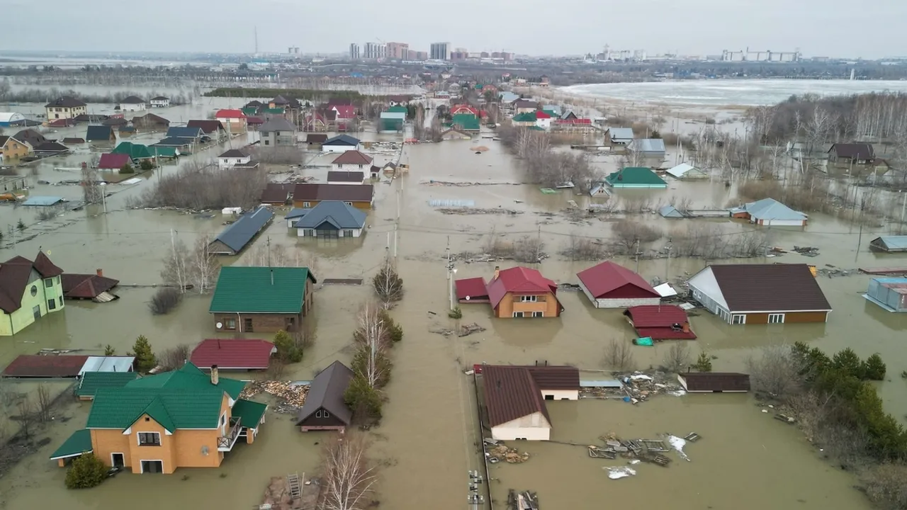 Flooding Forces Evacuation of Five Settlements in Russia's Tyumen Oblast