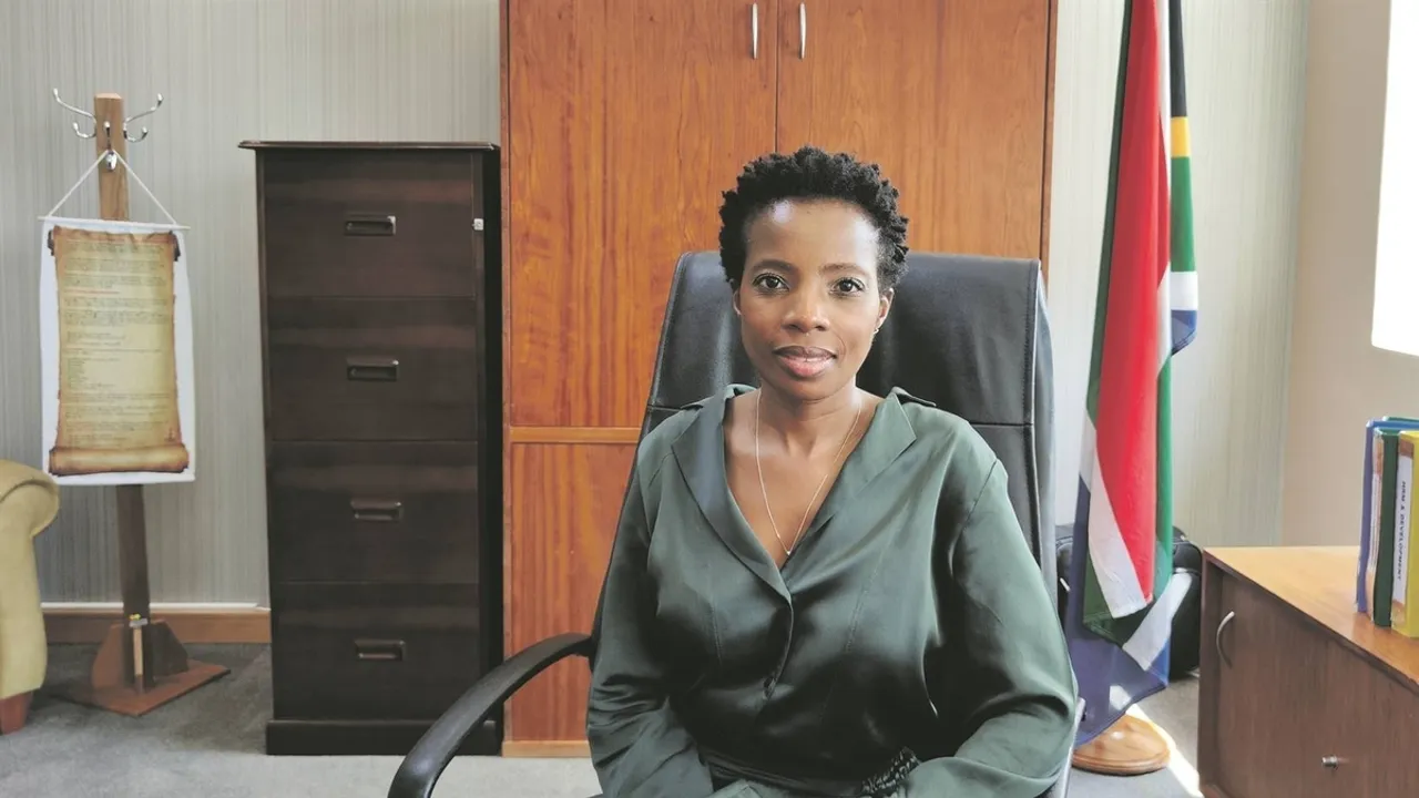 Mkhwebane Seeks Punitive Costs Against Successor in Gratuity Dispute