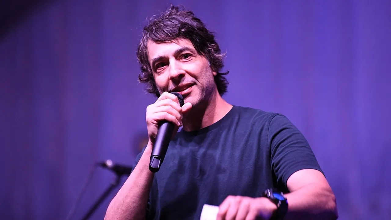 Comedian Arj Barker Sparks Controversy After Ejecting Breastfeeding Mother From Show