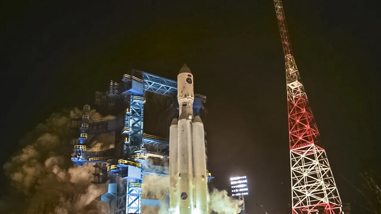 Russian Angara-A5V Rocket Surpasses SpaceX's Falcon 9 in Payload Capacity