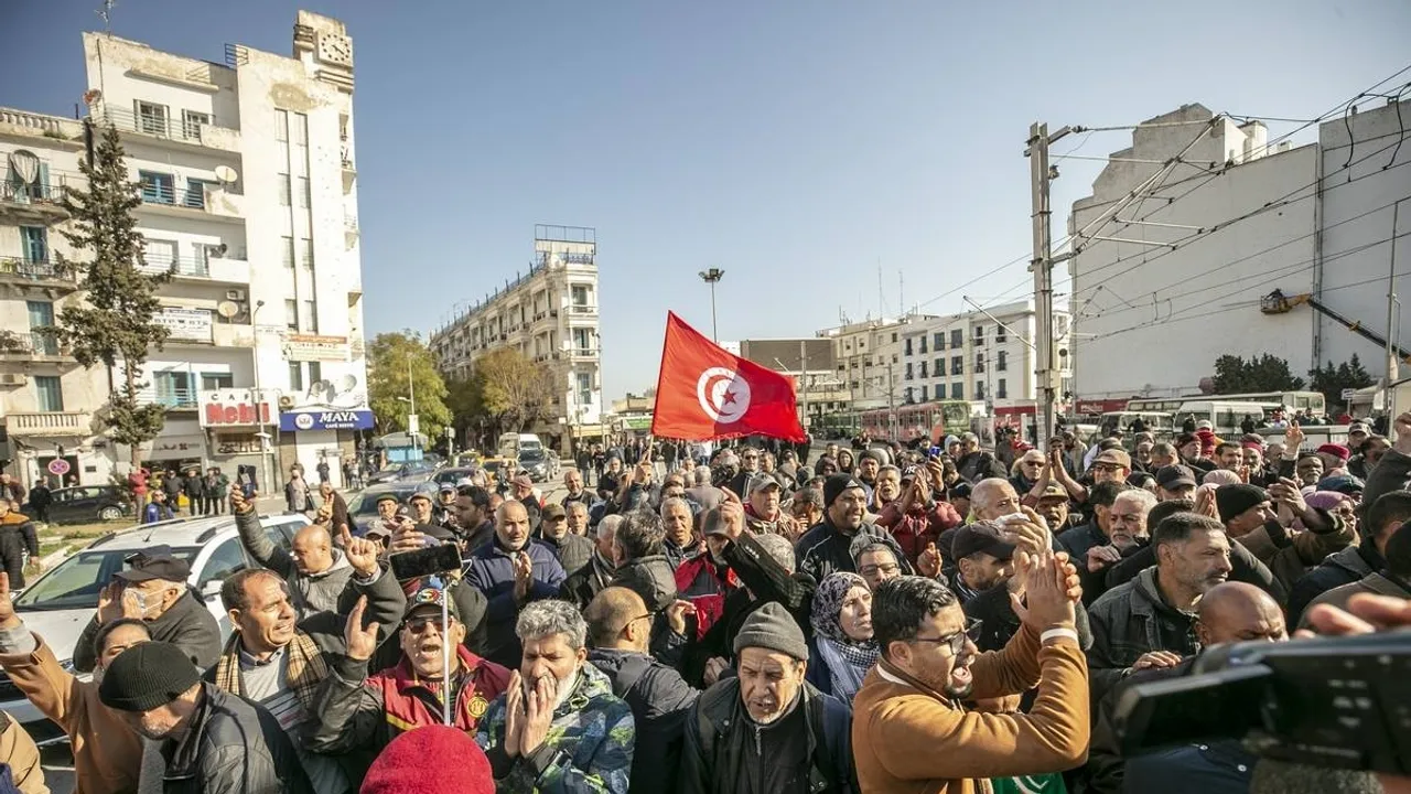 Tunisian Law Professors Call for Release of Opposition Figures Detained Beyond Legal Limit