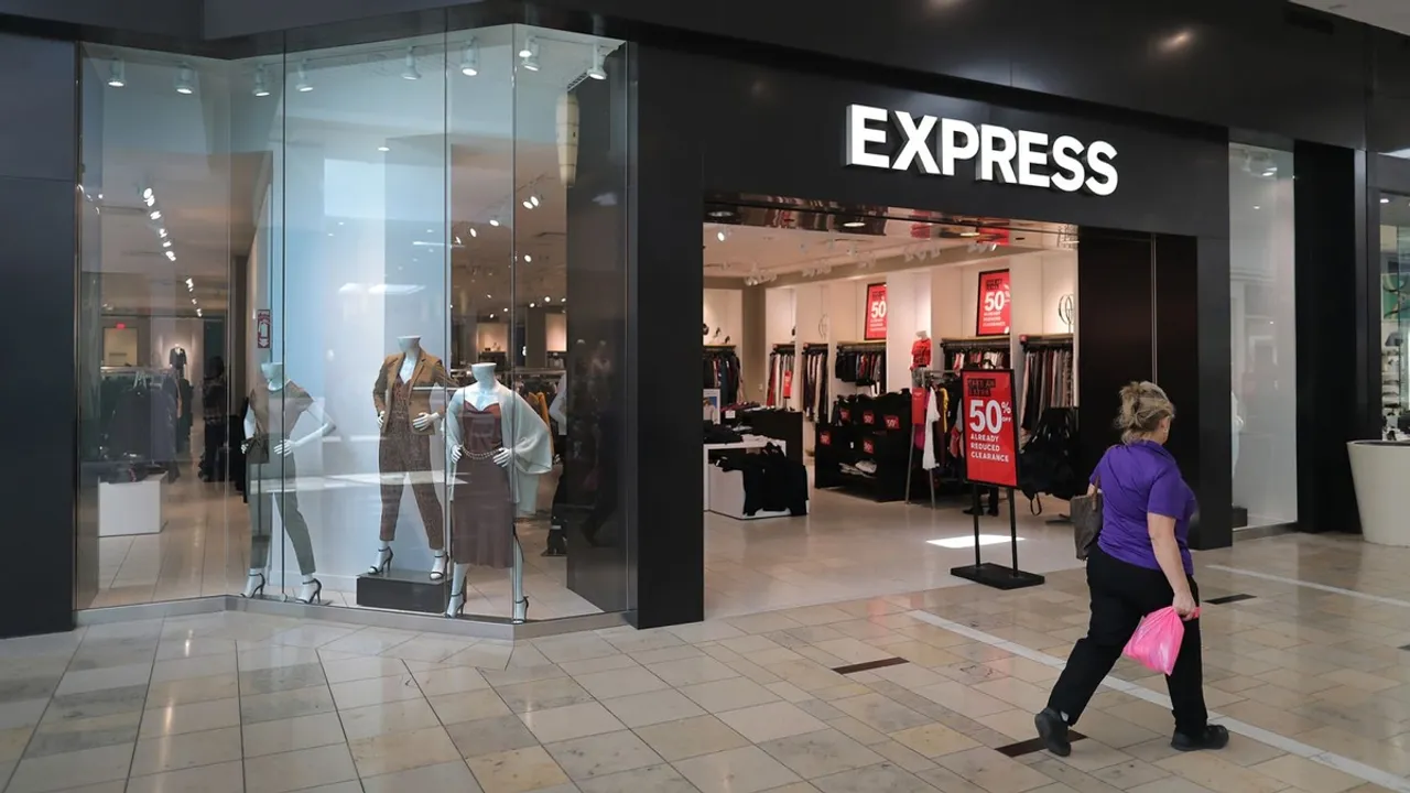 Express Warns of Potential Liquidation if Proposed Buyout Not Completed Quickly Amid Bankruptcy
